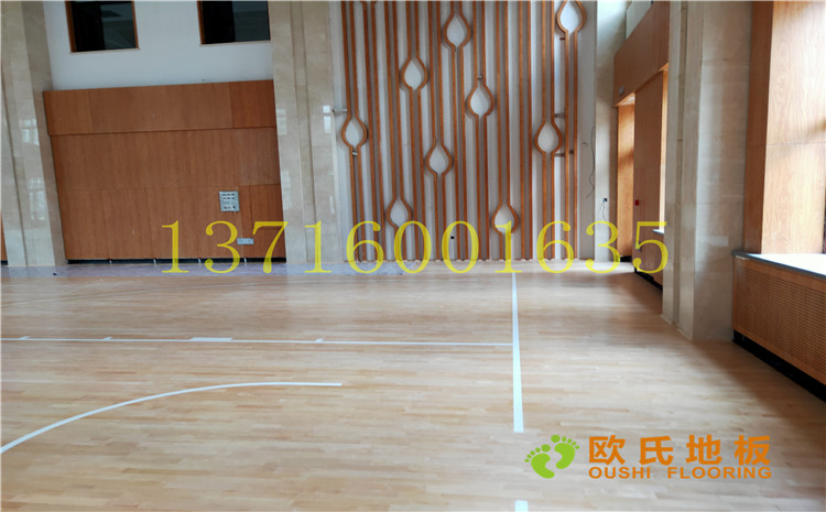 黑龍江雙鴨山籃球館木地板案例—?dú)W氏舞臺(tái)木地板廠(chǎng)家